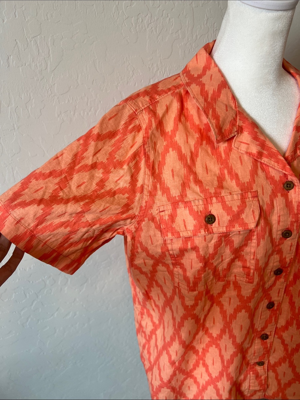 Duluth Trading Hemp Cotton Orange Ikat Button-Front Short Sleeve Shirt Medium - Picture 2 of 5